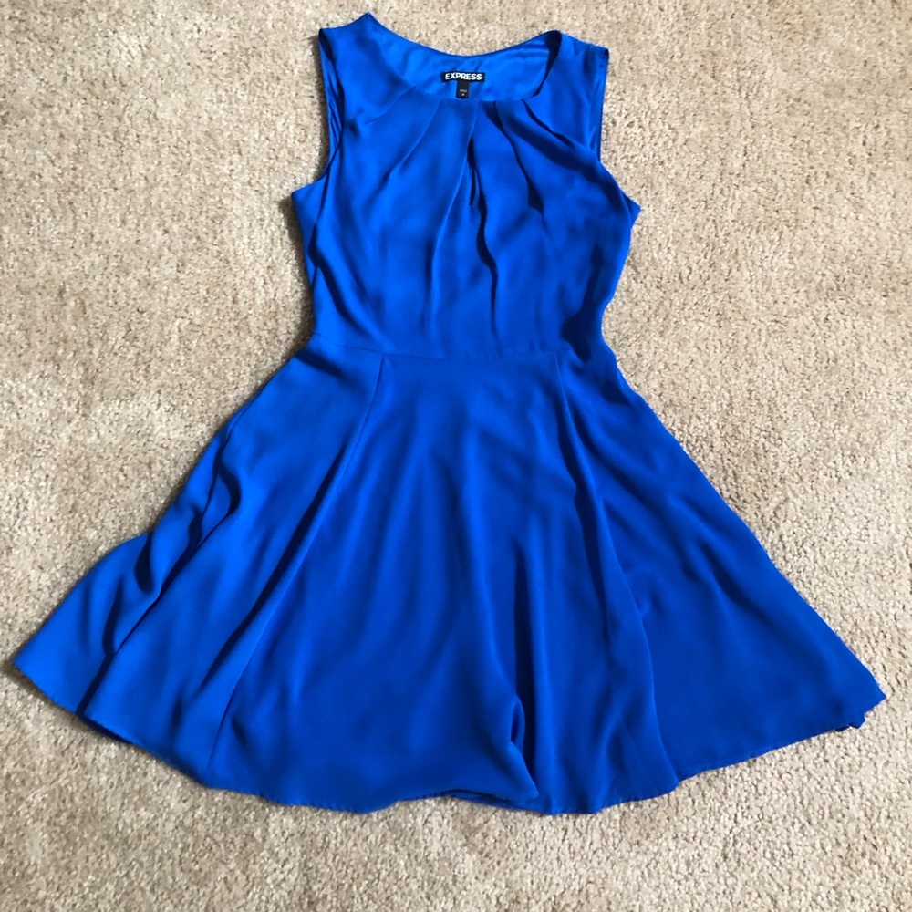 Express pleated keyhole fit and flare dress